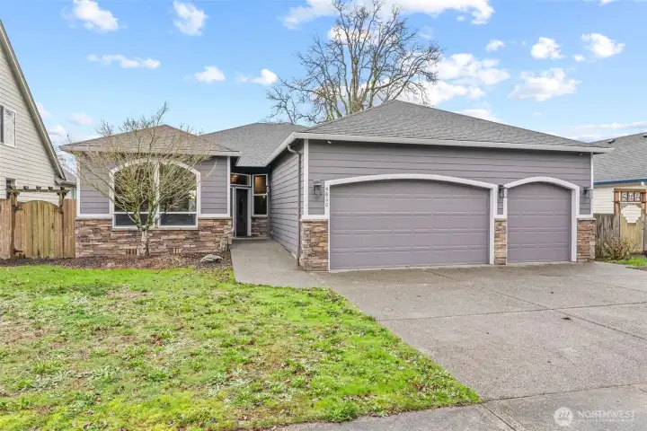 Welcome home - 4860 K St, Washougal, WA