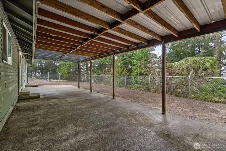 Large Covered Back Patio.