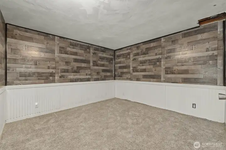 Extra finished room could be converted into bedroom