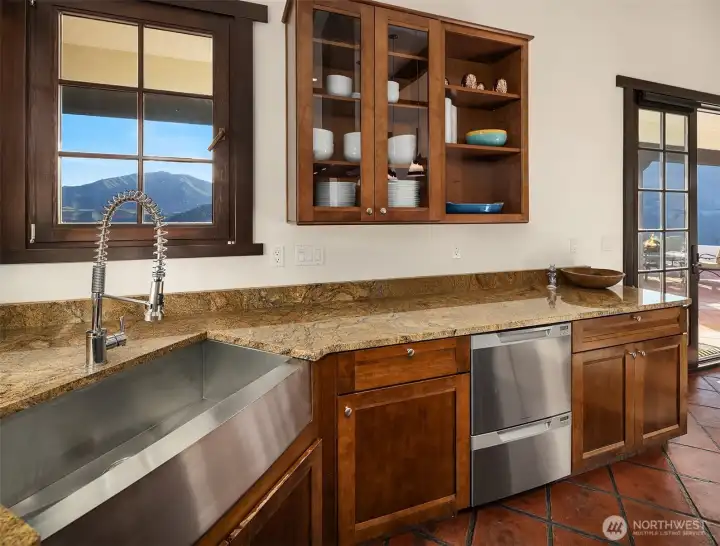 Farm sink with two drawer dishwasher