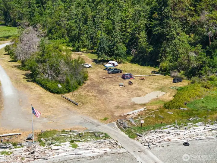 Onamac Community Beach Offers Camping and RV Spots for Members - Boat Launch