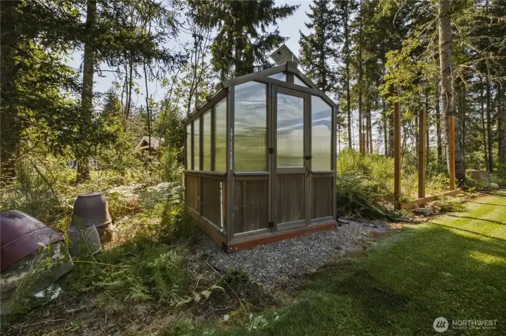 green house with solar.
