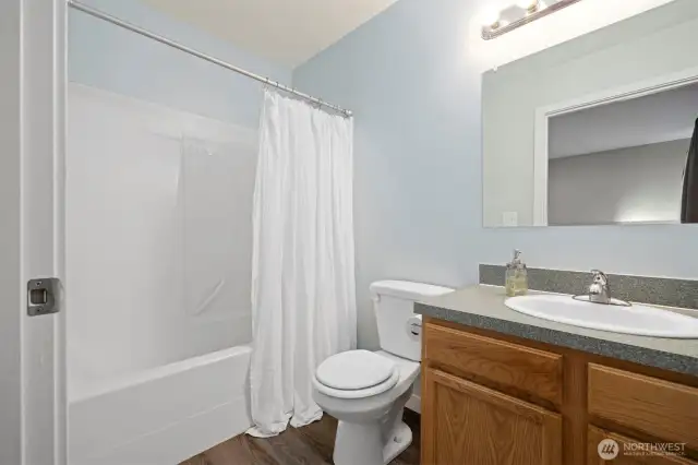 Primary Bath with Full Shower/Tub