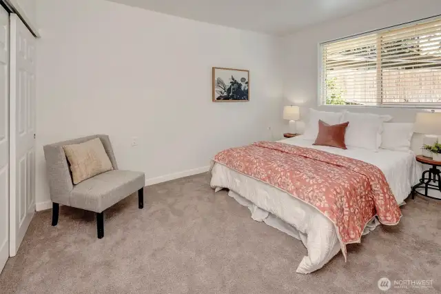 2014 major expansion: A private guest suite with its own full bathroom is ideal for visitors, extended family, or multi-generational living.