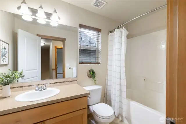 Full bath 2nd floor