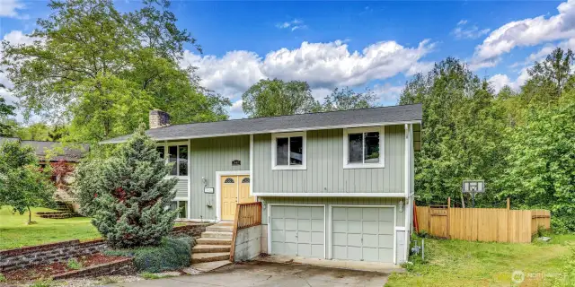 Well maintained home in well established neighborhood.  Large, fenced backyard with RV parking.