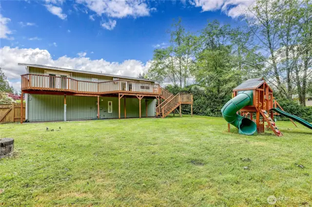 Expansive fenced backyard!