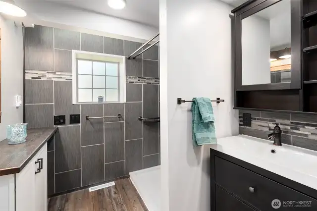 Main floor bath w/ Shower & double sinks