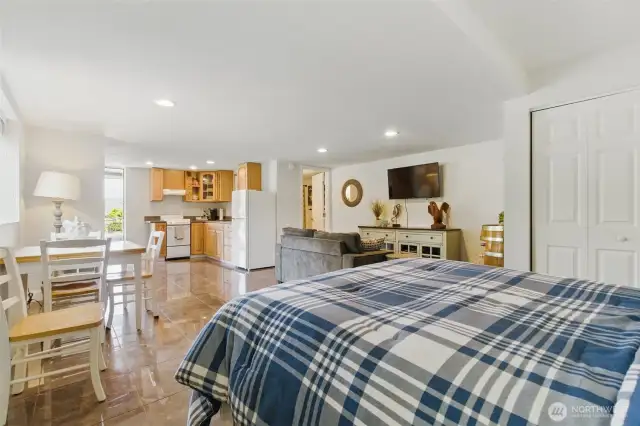 Lower bedroom