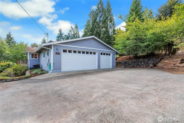 3 Car Attached Garage