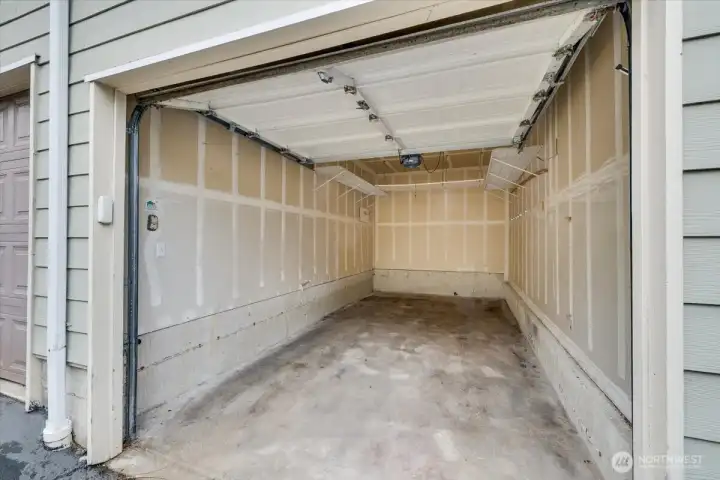 private garage