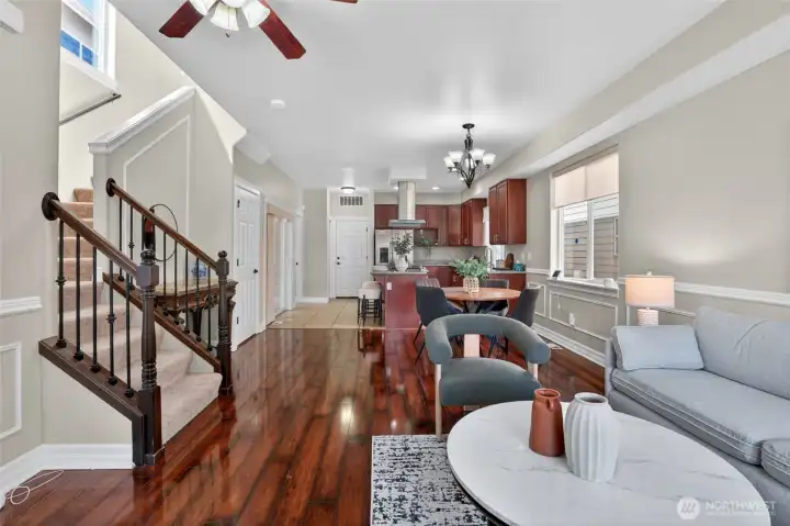 Primary room to Kitchen