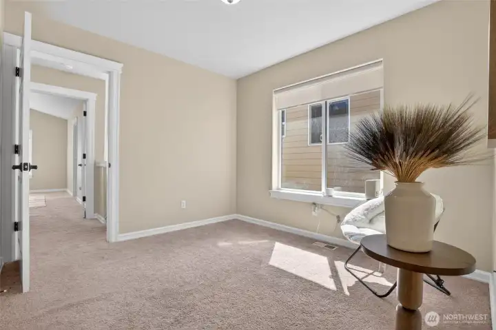 Flex area (2nd floor)