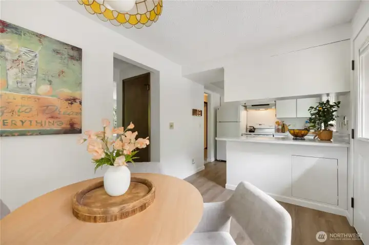 Super cute dining and kitchen combo. Super cute dining and kitchen combo.