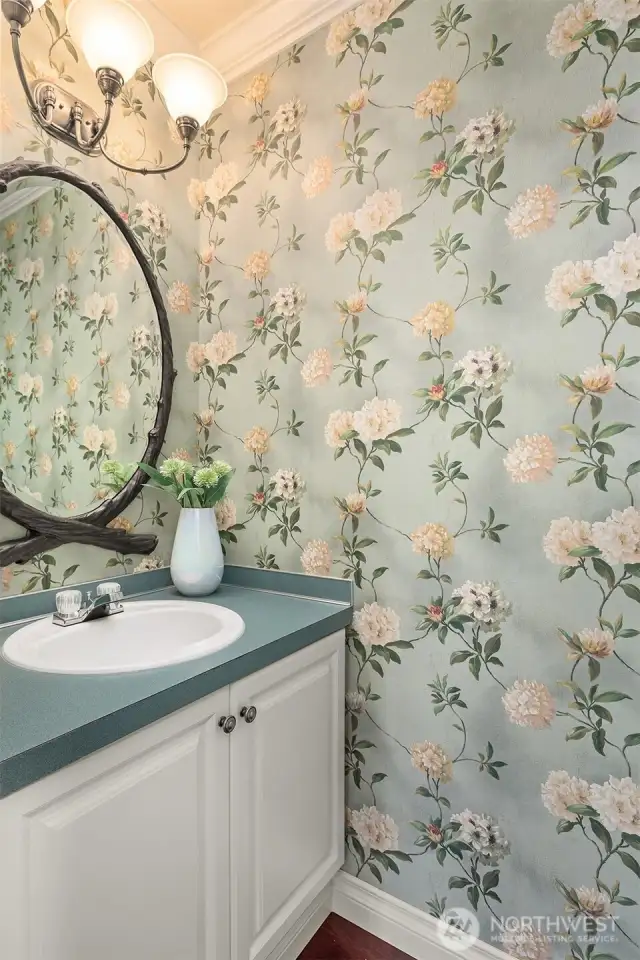 Gorgeous powder room.