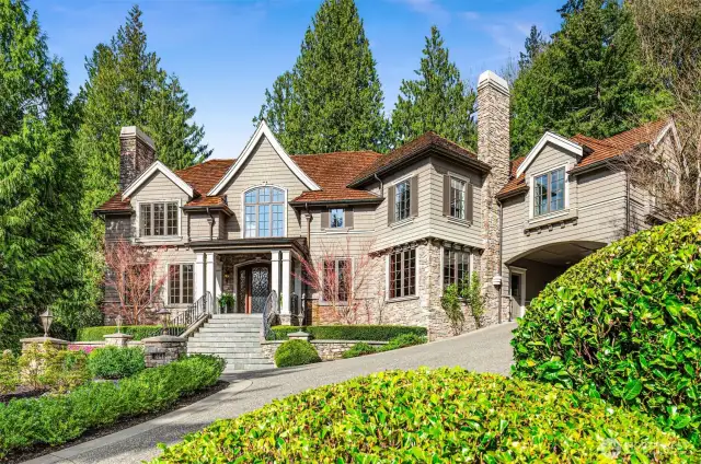 Highly sought-after Gunshy Ridge neighborhood, in close proximity to tech giants and Lk WA Schools