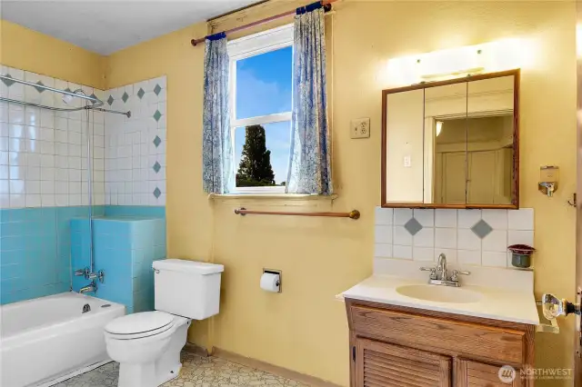 Lots of room to re-imagine this bathroom.