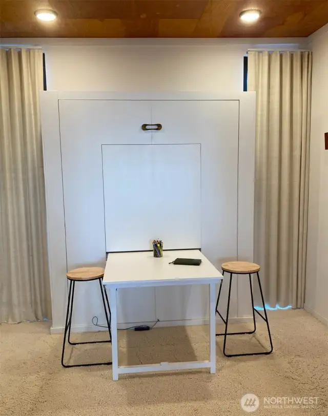 Custom Murphy Bed / Office.  Versatile Living