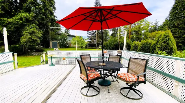 Sunny deck ideal for morning coffee or BBQs.