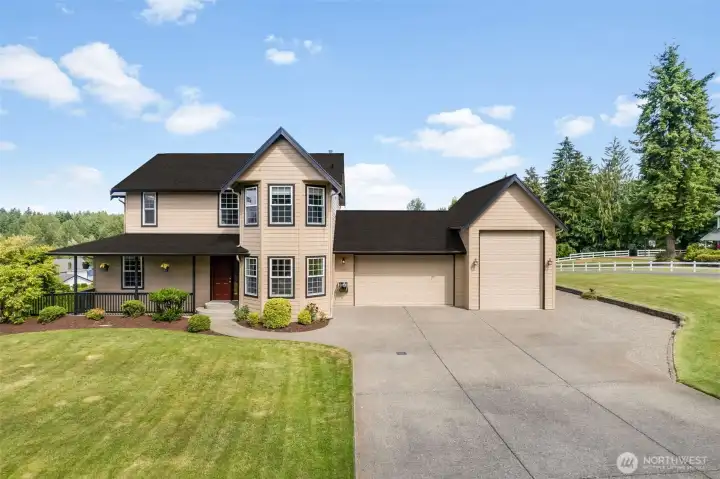 Welcome to Country Meadows, an established neighborhood with no HOA. Large 2 car & RV garages. Parking for 6+ Welcome to Country Meadows, an established neighborhood with no HOA. Large 2 car & RV garages. Parking for 6+