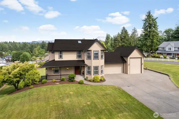 Beautifully updated multi-level home with Mountain views.