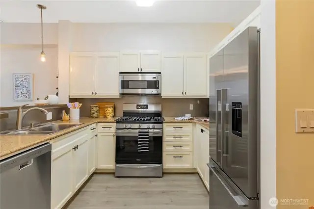 Not pictured is the kitchen’s designated pantry—another rarity in Seattle condos.