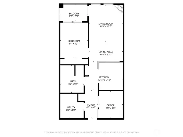 Here’s the unit’s floor plan to give you a better sense of the layout. All measurements are approximate.