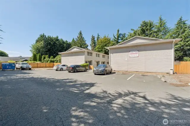 Ample Parking and greta location!