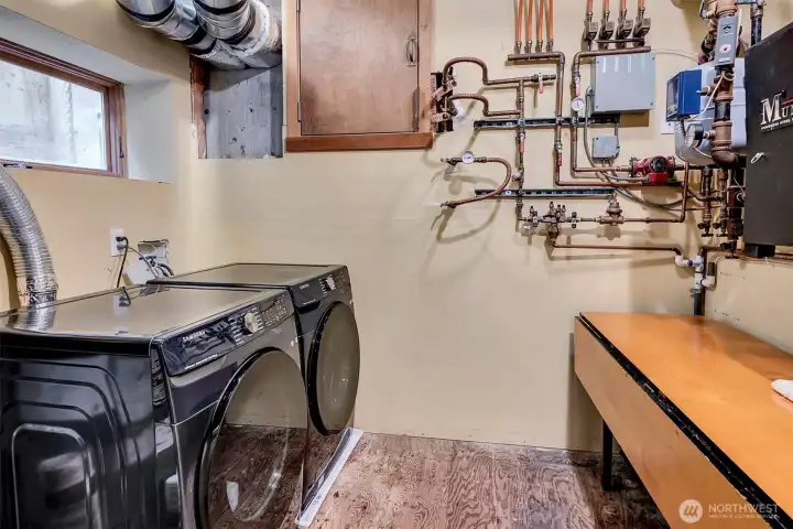 Utility /Laundry room