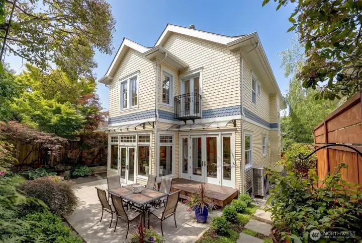 This Craftsman gorgeous on both sides!