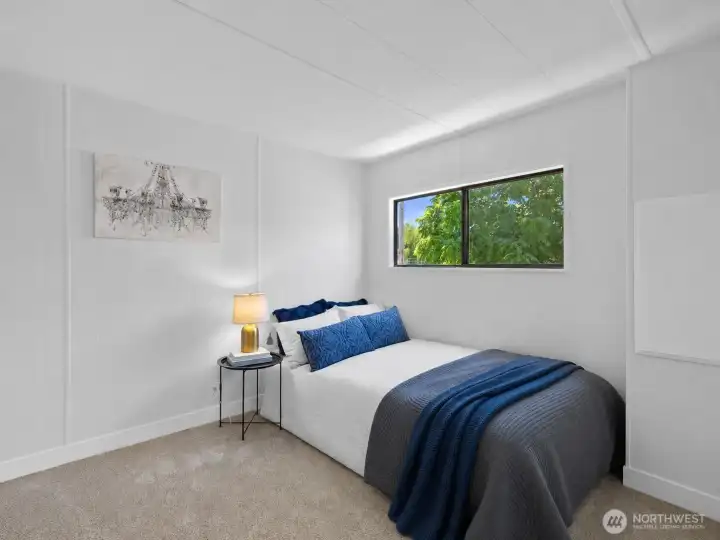 Large 2nd bedroom