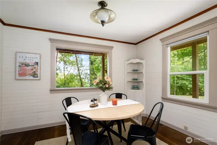 Classic separate dining room. Classic separate dining room.