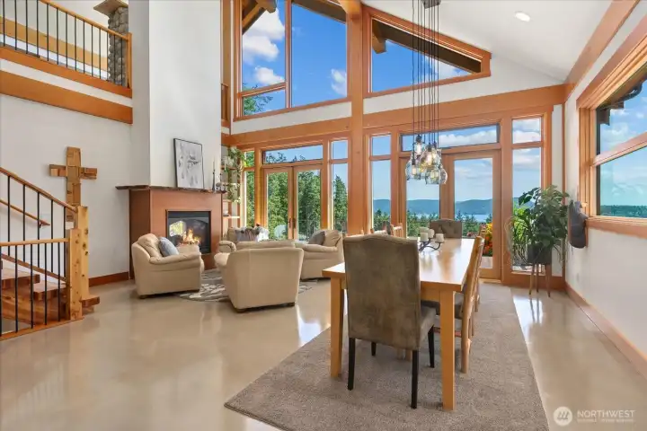 Kitchen Opens to Amazing Great Room! Kitchen Opens to Amazing Great Room!
