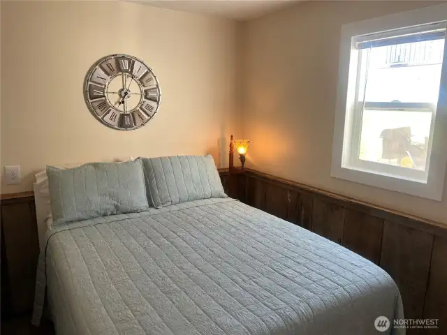 Additional Bedroom in Outbuilding for guests