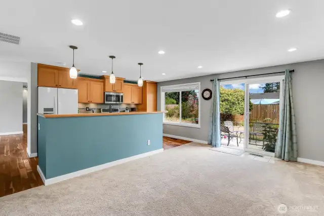Bonus room with direct access to the back yard