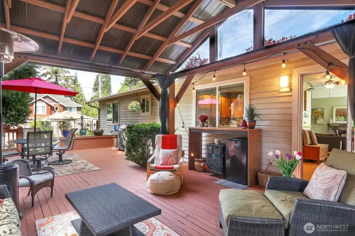 Huge covered outdoor spaece