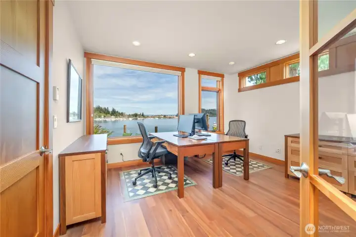 Study on main can also become another guest bedroom