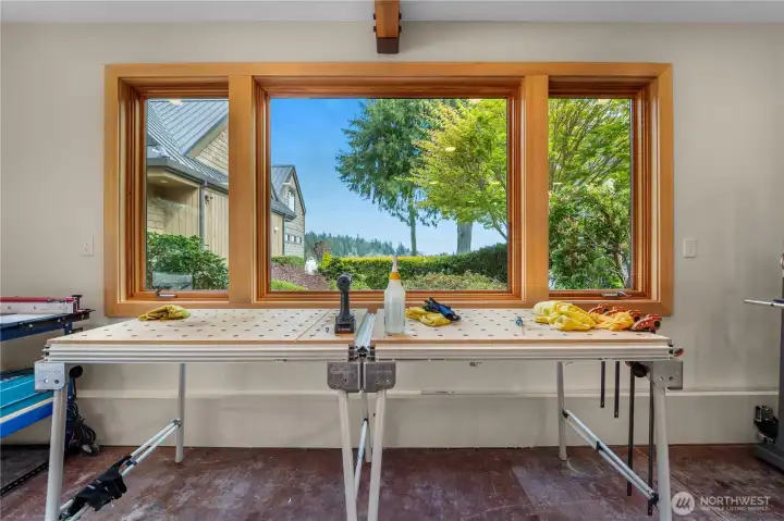 Have you always wanted a shop with a water view?