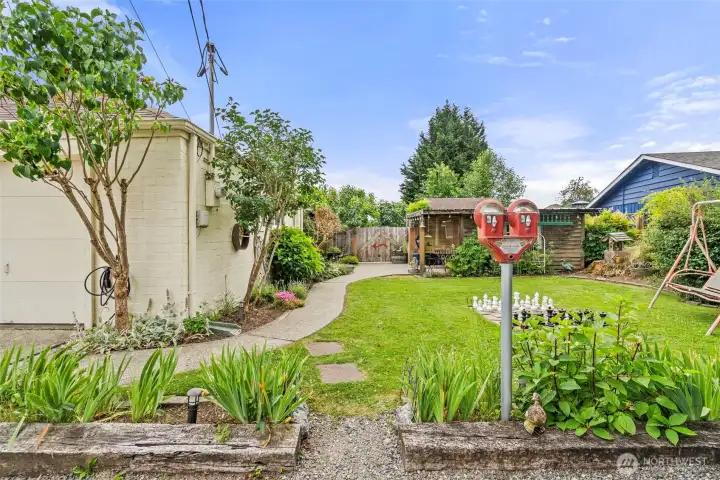 This yard has so much to offer! This yard has so much to offer!