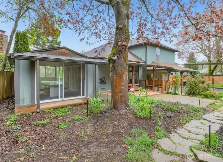 backyard outside of outbuilding 1 of 3