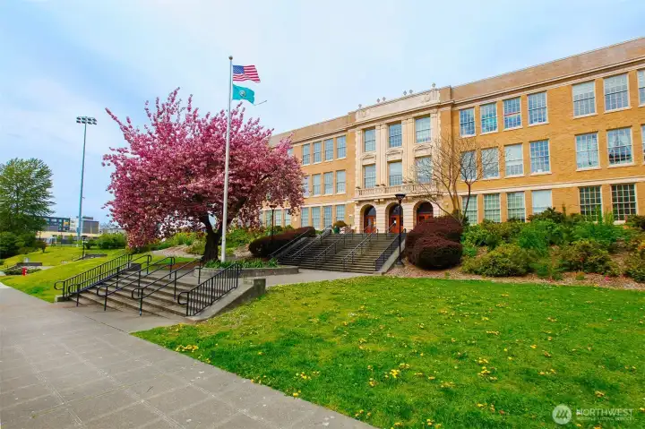 The school pipeline here is phenomenal. Bryant Elementary, Eckstein Middle, and Roosevelt High are all among the top-rated schools in Washington.