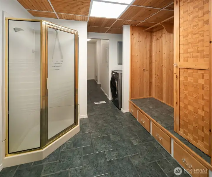 Private exterior entrance, laundry facilities, shower, and generous storage create the perfect landing spot after time spent kayaking, beachcombing, or gardening.