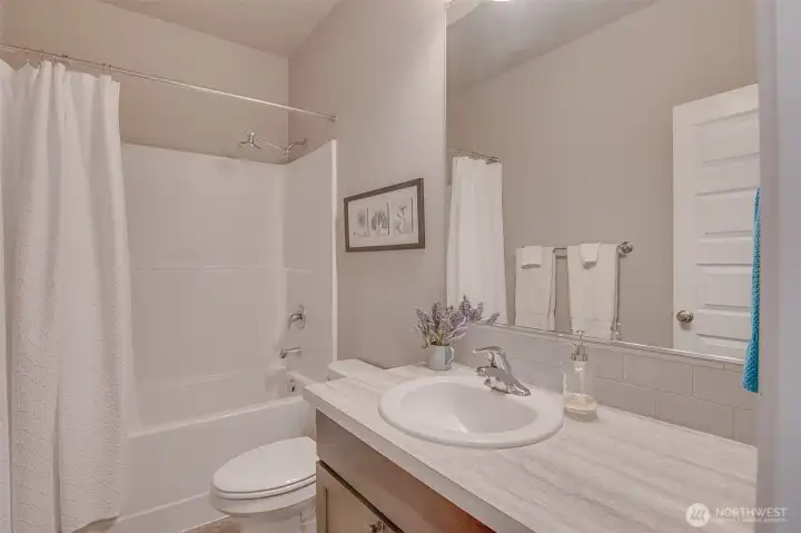 2nd Bathroom  -New Showerhead and soft close toilet seat