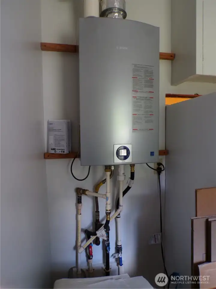 Instant Water Heater in Utility room Instant Water Heater in Utility room