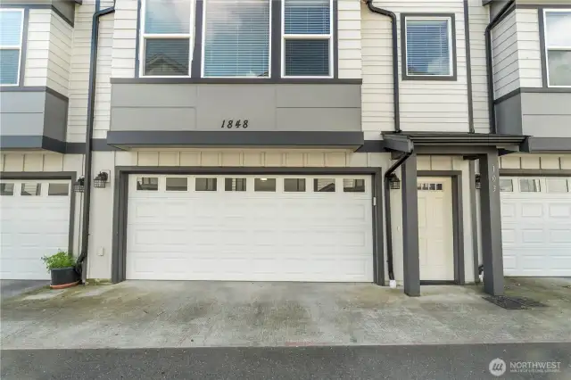 Full 2 Car Garage