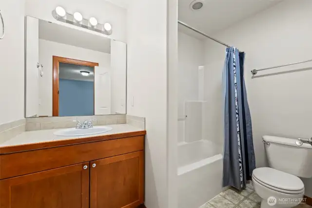 Attached Full bath to bedroom 2