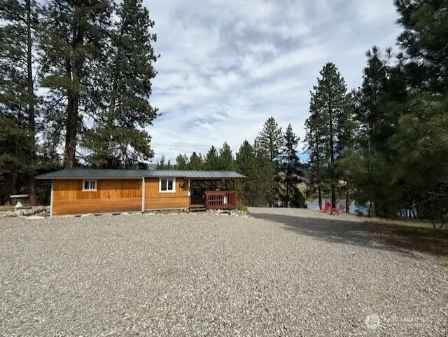 Cabin 1 bed 1 bath