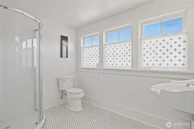 upstairs second bathroom