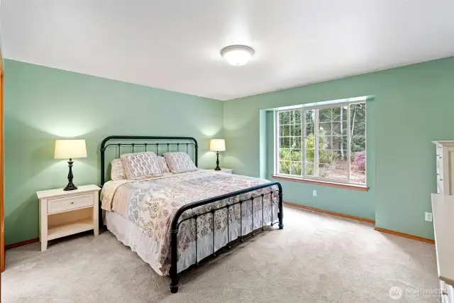 Yes, a main floor primary bedroom!
