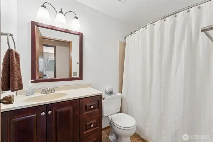 Main bathroom upstairs